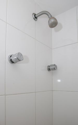Apartamento para alugar com 170m², 3 quartos e 2 vagas Apartamento para alugar com 170m², 3 quartos e 2 vagasBanheiro de serviço