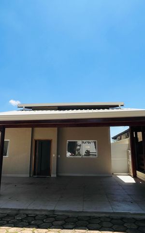 Casa de condomínio para alugar com 310m², 3 quartos e 5 vagas