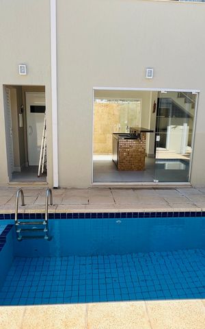 Casa de condomínio para alugar com 310m², 3 quartos e 5 vagas