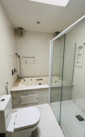 Casa de condomínio para alugar com 310m², 3 quartos e 5 vagas