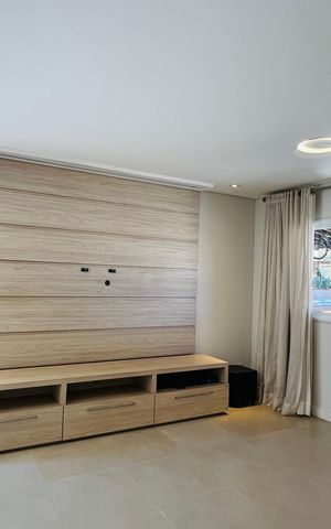 Casa de condomínio para alugar com 310m², 3 quartos e 5 vagas