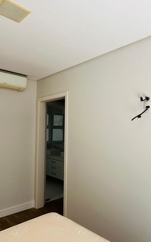 Casa de condomínio para alugar com 310m², 3 quartos e 5 vagas