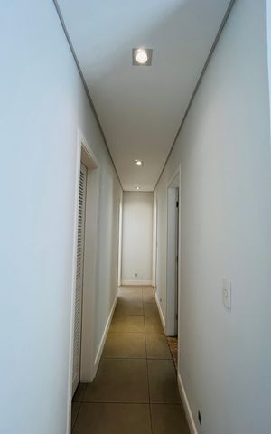 Casa de condomínio para alugar com 310m², 3 quartos e 5 vagas