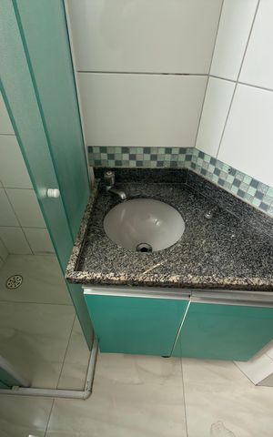 Apartamento à venda com 55m², 2 quartos e 1 vaga Apartamento à venda com 55m², 2 quartos e 1 vagaBanheiro Social