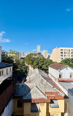 Apartamento à venda com 75m², 2 quartos e 1 vaga