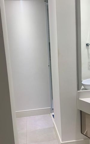 Apartamento à venda com 93m², 3 quartos e 1 vaga Apartamento à venda com 93m², 3 quartos e 1 vagaBanheiro Social