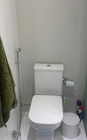 Apartamento à venda com 93m², 3 quartos e 1 vaga Apartamento à venda com 93m², 3 quartos e 1 vagaBanheiro Social