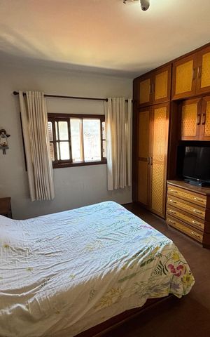 Casa à venda com 457m², 3 quartos e 4 vagas Casa à venda com 457m², 3 quartos e 4 vagasSuite