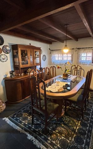 Casa à venda com 457m², 3 quartos e 4 vagas Casa à venda com 457m², 3 quartos e 4 vagasSala de jantar