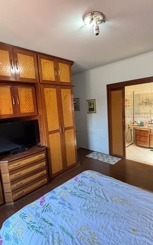 Casa à venda com 457m², 3 quartos e 4 vagas Casa à venda com 457m², 3 quartos e 4 vagasSuite