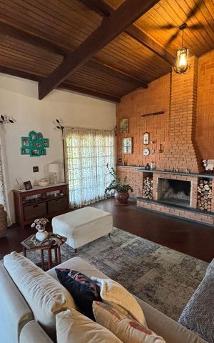 Casa à venda com 457m², 3 quartos e 4 vagas Casa à venda com 457m², 3 quartos e 4 vagasSala
