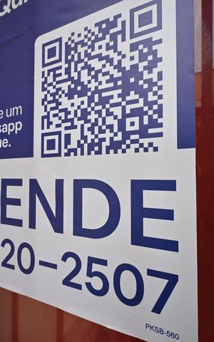 Apartamento à venda com 55m², 2 quartos e 1 vagaFachada