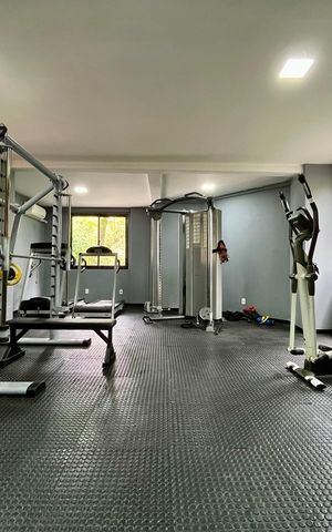 Apartamento à venda com 79m², 2 quartos e 2 vagas Apartamento à venda com 79m², 2 quartos e 2 vagasÁrea comum - Academia