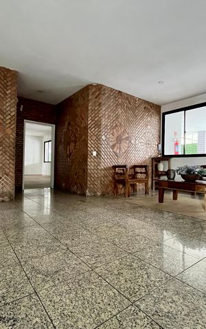 Apartamento à venda com 79m², 2 quartos e 2 vagas Apartamento à venda com 79m², 2 quartos e 2 vagasHall de entrada