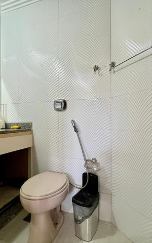 Apartamento à venda com 79m², 2 quartos e 2 vagas Apartamento à venda com 79m², 2 quartos e 2 vagasBanheiro da Suíte