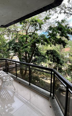 Apartamento à venda com 79m², 2 quartos e 2 vagas Apartamento à venda com 79m², 2 quartos e 2 vagasVaranda