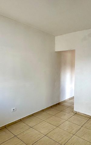 Casa para alugar com 150m², 3 quartos e 1 vaga Casa para alugar com 150m², 3 quartos e 1 vagaSala