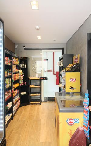 Apartamento para alugar com 37m², 2 quartos e 1 vagaÁrea comum - Mini Mercado