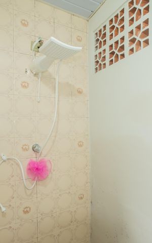 Casa à venda com 400m², 4 quartos e 3 vagas Casa à venda com 400m², 4 quartos e 3 vagasCasa 1 - Banheiro da Suíte 1