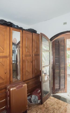 Casa à venda com 400m², 4 quartos e 3 vagas Casa à venda com 400m², 4 quartos e 3 vagasCasa 2 - Quarto 2