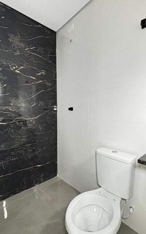 Apartamento à venda com 65m², 2 quartos e 1 vaga Apartamento à venda com 65m², 2 quartos e 1 vagaBanheiro da Suíte