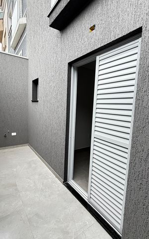 Apartamento à venda com 63m², 2 quartos e 1 vaga Apartamento à venda com 63m², 2 quartos e 1 vagaVaranda da Suíte