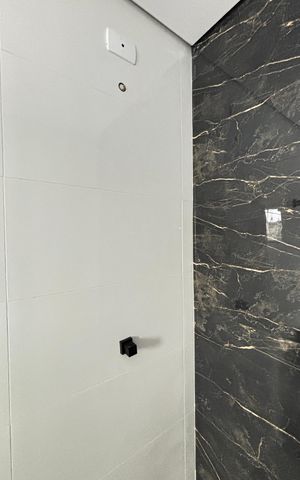 Apartamento à venda com 100m², 2 quartos e 1 vaga Apartamento à venda com 100m², 2 quartos e 1 vagaBanheiro da Suíte