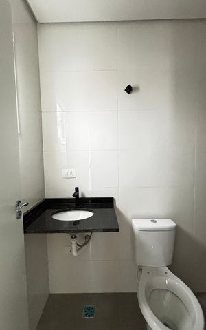 Apartamento à venda com 100m², 2 quartos e 1 vaga Apartamento à venda com 100m², 2 quartos e 1 vagaBanheiro da Suíte