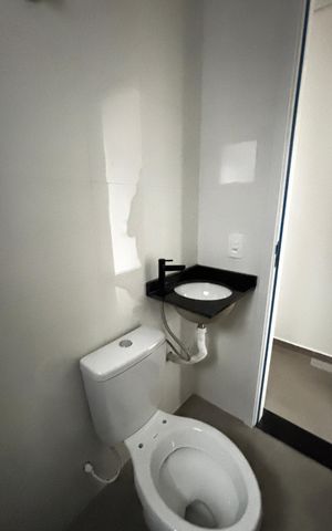 Apartamento à venda com 100m², 2 quartos e 1 vaga Apartamento à venda com 100m², 2 quartos e 1 vagaBanheiro