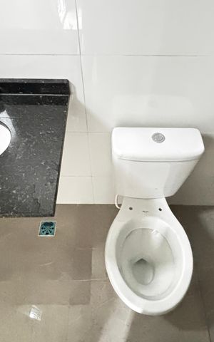 Apartamento à venda com 100m², 2 quartos e 1 vaga Apartamento à venda com 100m², 2 quartos e 1 vagaBanheiro da Suíte
