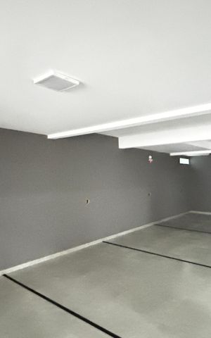 Apartamento à venda com 100m², 2 quartos e 1 vaga Apartamento à venda com 100m², 2 quartos e 1 vagaGaragem