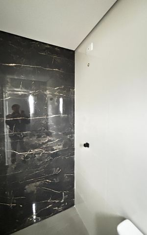 Apartamento à venda com 100m², 2 quartos e 1 vaga Apartamento à venda com 100m², 2 quartos e 1 vagaBanheiro da Suíte