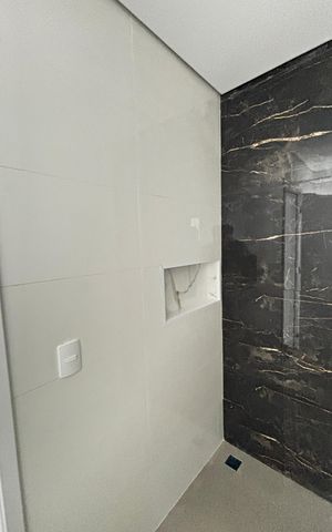 Apartamento à venda com 100m², 2 quartos e 1 vaga Apartamento à venda com 100m², 2 quartos e 1 vagaBanheiro da Suíte