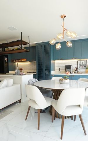 Apartamento à venda com 85m², 2 quartos e 2 vagasVaranda
