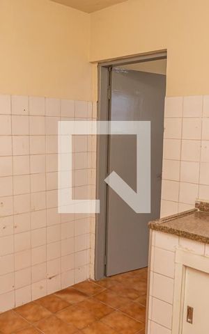 Casa à venda com 150m², 5 quartos e 2 vagas Casa à venda com 150m², 5 quartos e 2 vagasCozinha