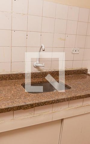 Casa à venda com 150m², 5 quartos e 2 vagas Casa à venda com 150m², 5 quartos e 2 vagasCozinha