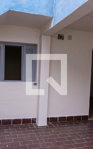 Casa à venda com 150m², 5 quartos e 2 vagas Casa à venda com 150m², 5 quartos e 2 vagasÁrea externa