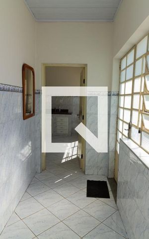 Casa à venda com 150m², 5 quartos e 2 vagas Casa à venda com 150m², 5 quartos e 2 vagasÁrea de serviço