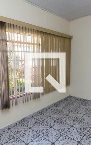 Casa à venda com 150m², 5 quartos e 2 vagas Casa à venda com 150m², 5 quartos e 2 vagasÁrea externa