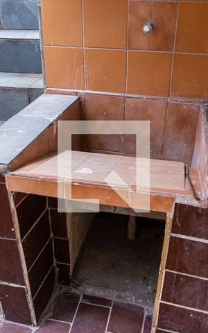 Casa à venda com 150m², 5 quartos e 2 vagas Casa à venda com 150m², 5 quartos e 2 vagasÁrea de serviço