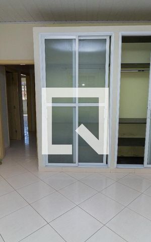 Casa à venda com 150m², 5 quartos e 2 vagas Casa à venda com 150m², 5 quartos e 2 vagasQuarto 1
