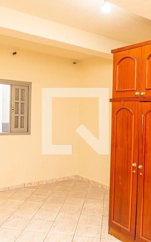 Casa à venda com 150m², 5 quartos e 2 vagas Casa à venda com 150m², 5 quartos e 2 vagasQuarto 5