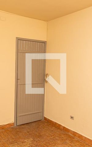 Casa à venda com 150m², 5 quartos e 2 vagas Casa à venda com 150m², 5 quartos e 2 vagasQuarto 4