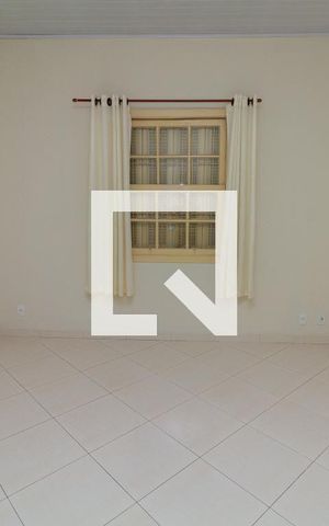 Casa à venda com 150m², 5 quartos e 2 vagas Casa à venda com 150m², 5 quartos e 2 vagasQuarto 2