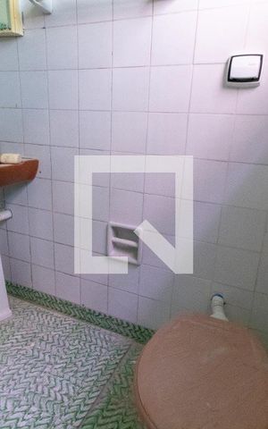 Casa à venda com 100m², 2 quartos e 1 vaga Casa à venda com 100m², 2 quartos e 1 vagaBanheiro 1