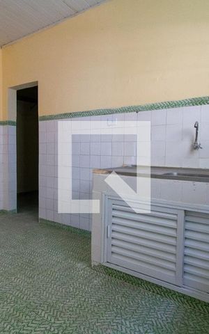 Casa à venda com 100m², 2 quartos e 1 vaga Casa à venda com 100m², 2 quartos e 1 vagaCozinha