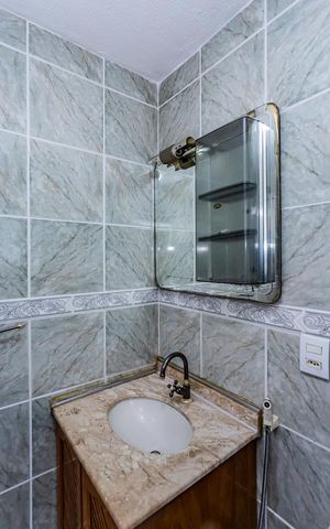Apartamento para alugar com 45m², 2 quartos e 1 vaga Apartamento para alugar com 45m², 2 quartos e 1 vagaBanheiro