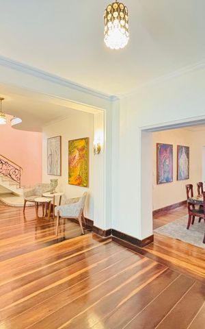 Casa para alugar com 380m², 4 quartos e 2 vagas