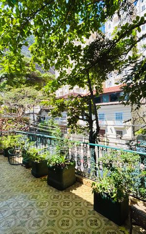 Casa para alugar com 380m², 4 quartos e 2 vagas
