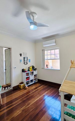 Casa para alugar com 380m², 4 quartos e 2 vagas